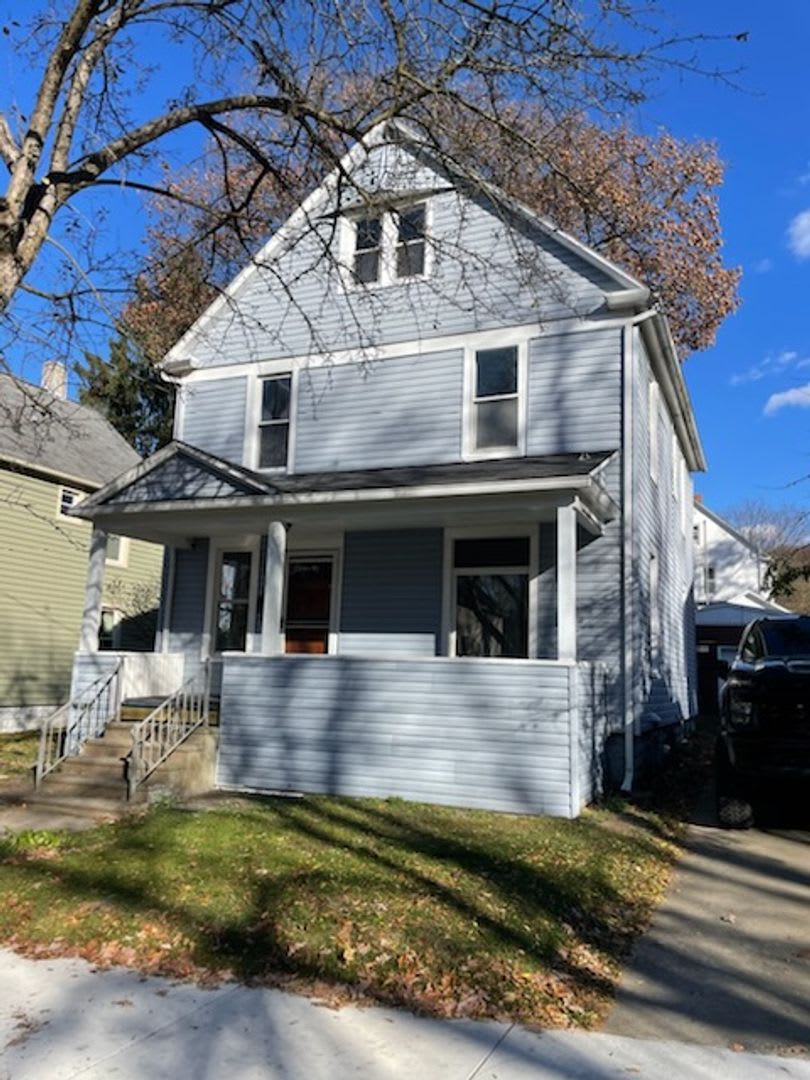 Spacious Home in a Great Neighborhood – photo 2