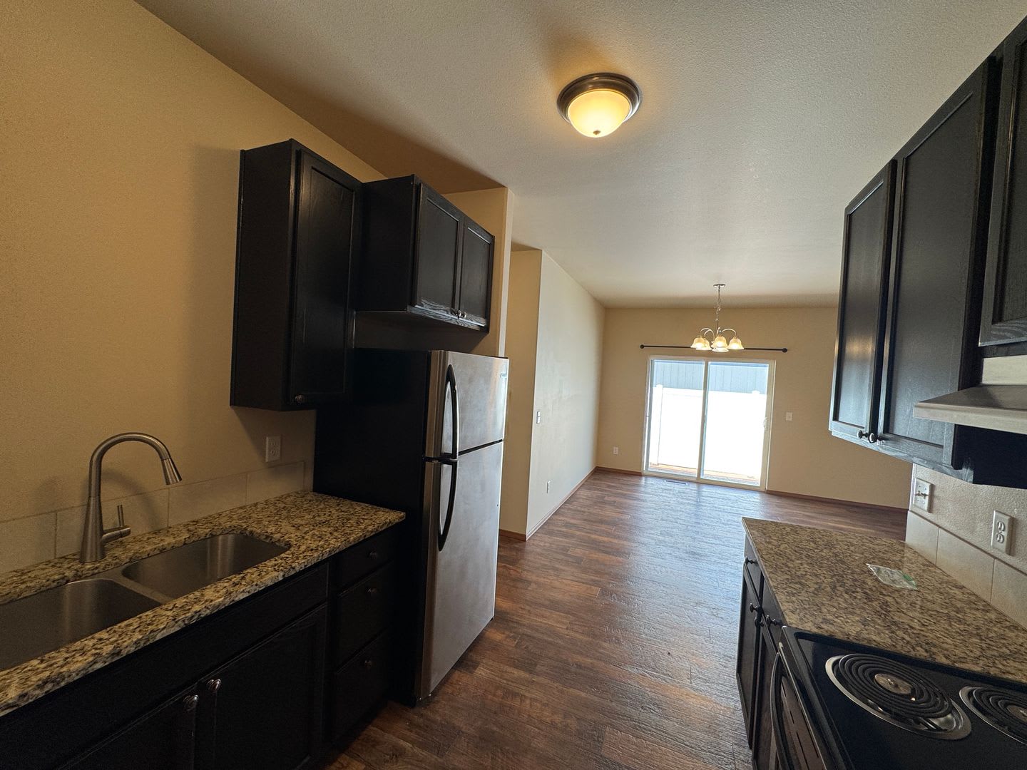 Duplex in Gated Community – photo 4