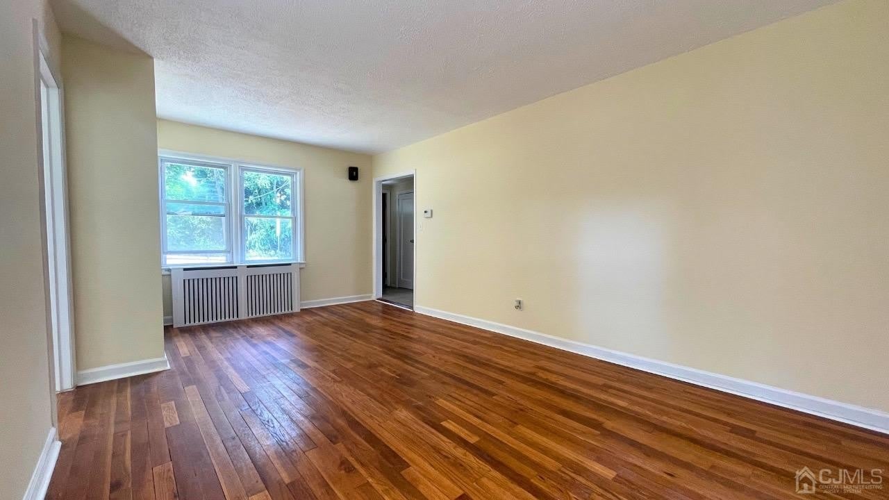 408 Ryders Lane – photo 3