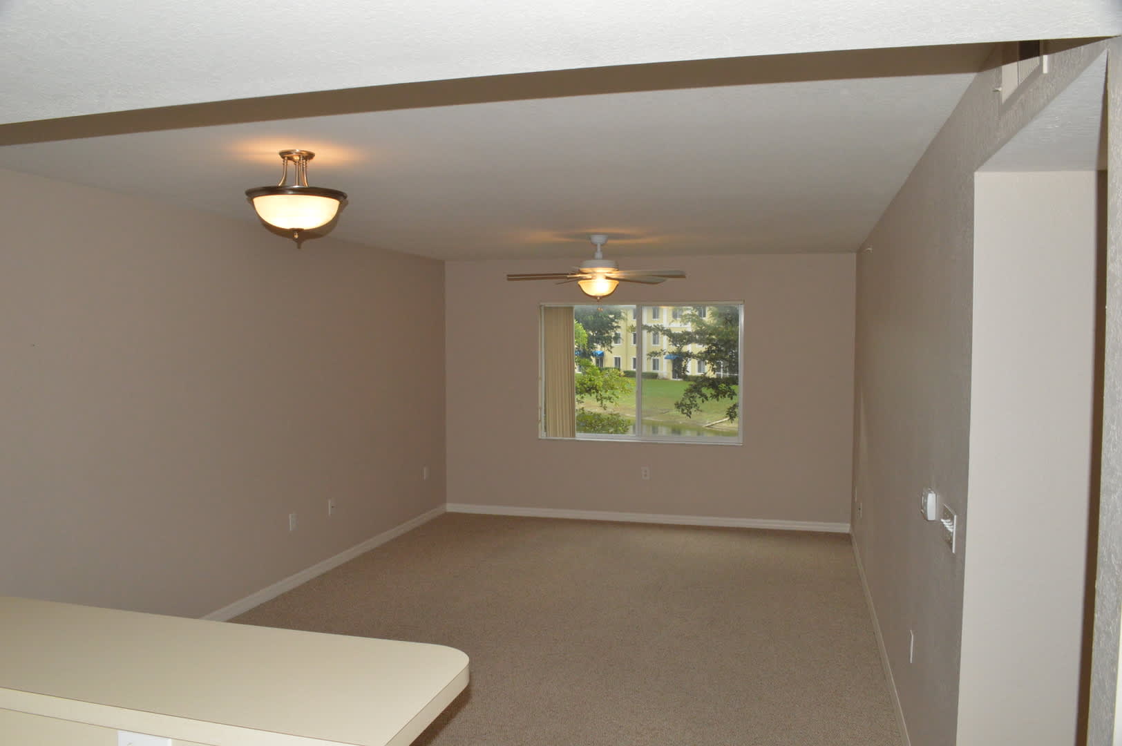 Condo In North Naples 2 Bed 1 Bath – photo 2