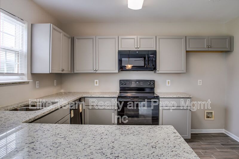 2035 Speedwell Ct – photo 4
