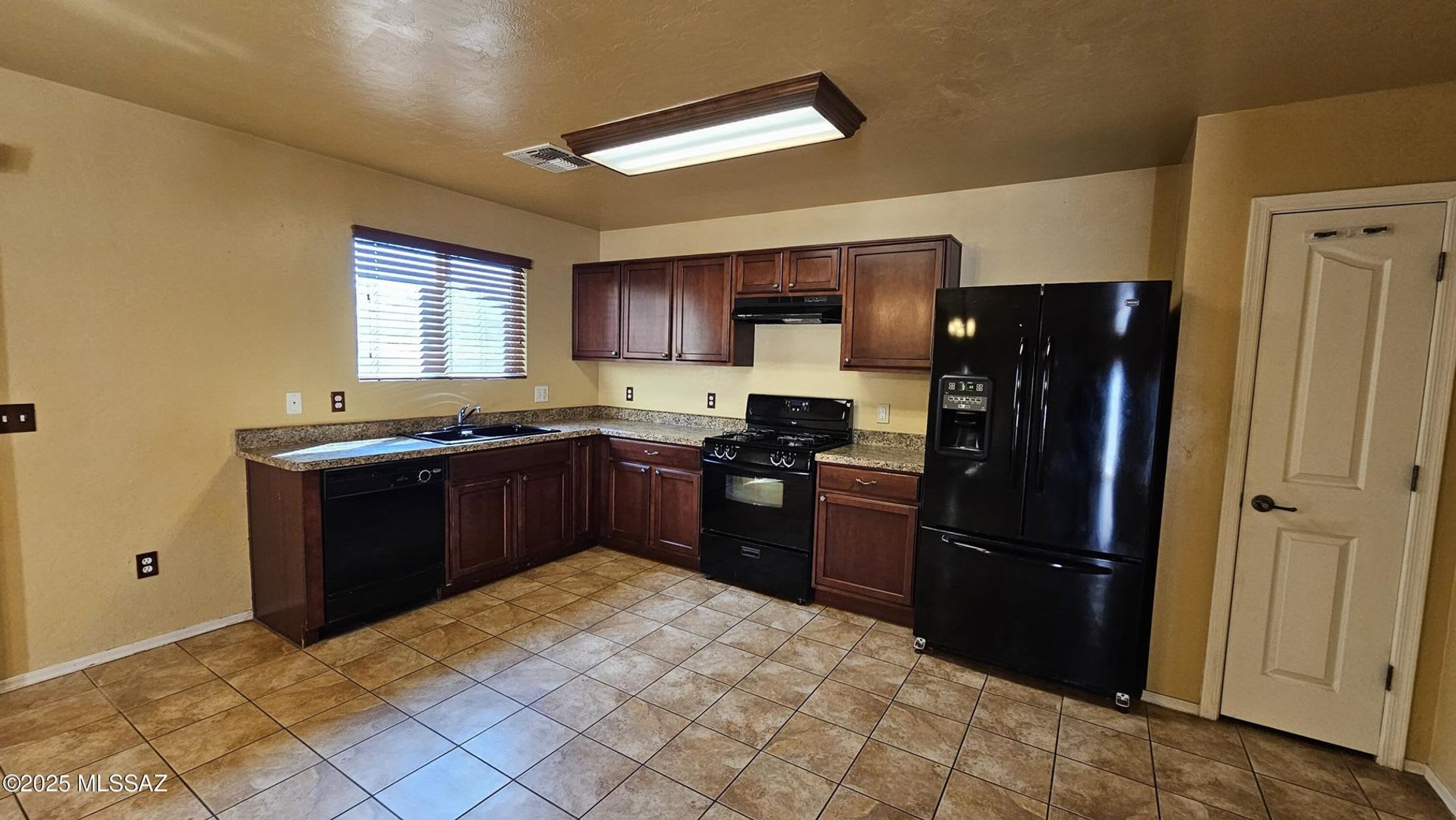 Rancho Valencia 3 bedroom, 2 bath unfurnished home. – photo 4