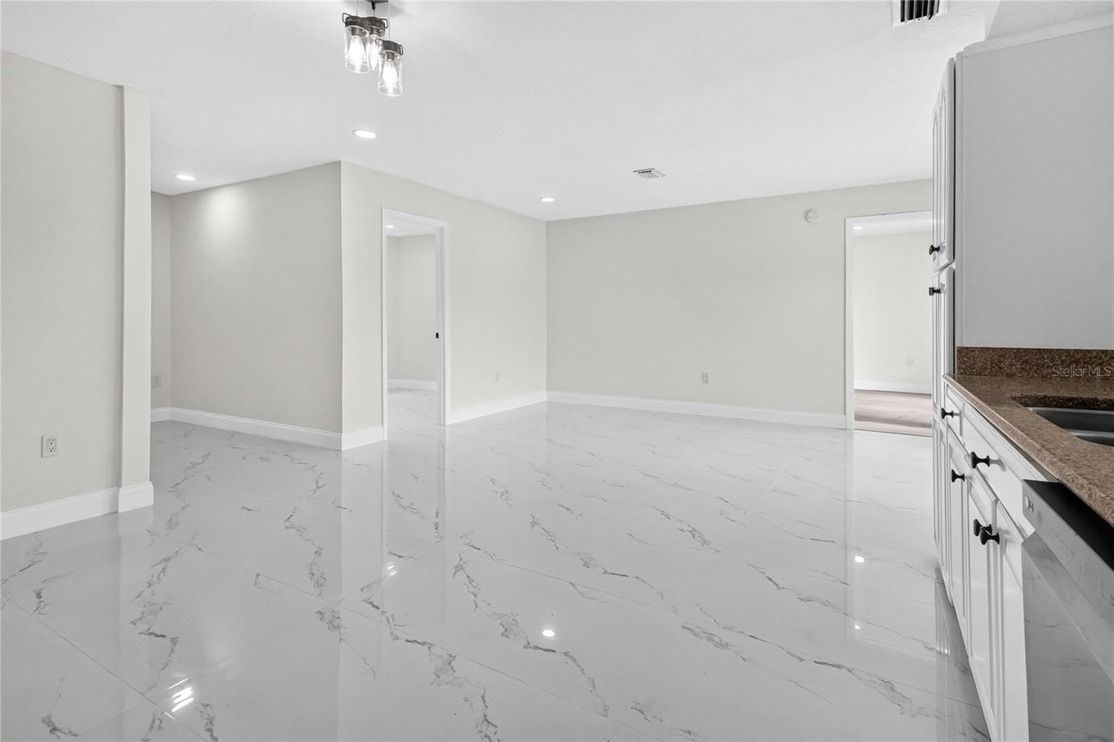 6747 DEER POND Lane N – photo 5
