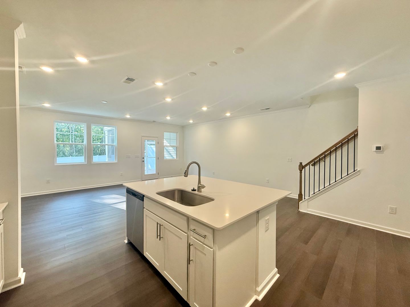 New Construction 3Bd 2 5Ba Rolesville Townhome In Prime Location With A Screened Patio And Community Pool – photo 4