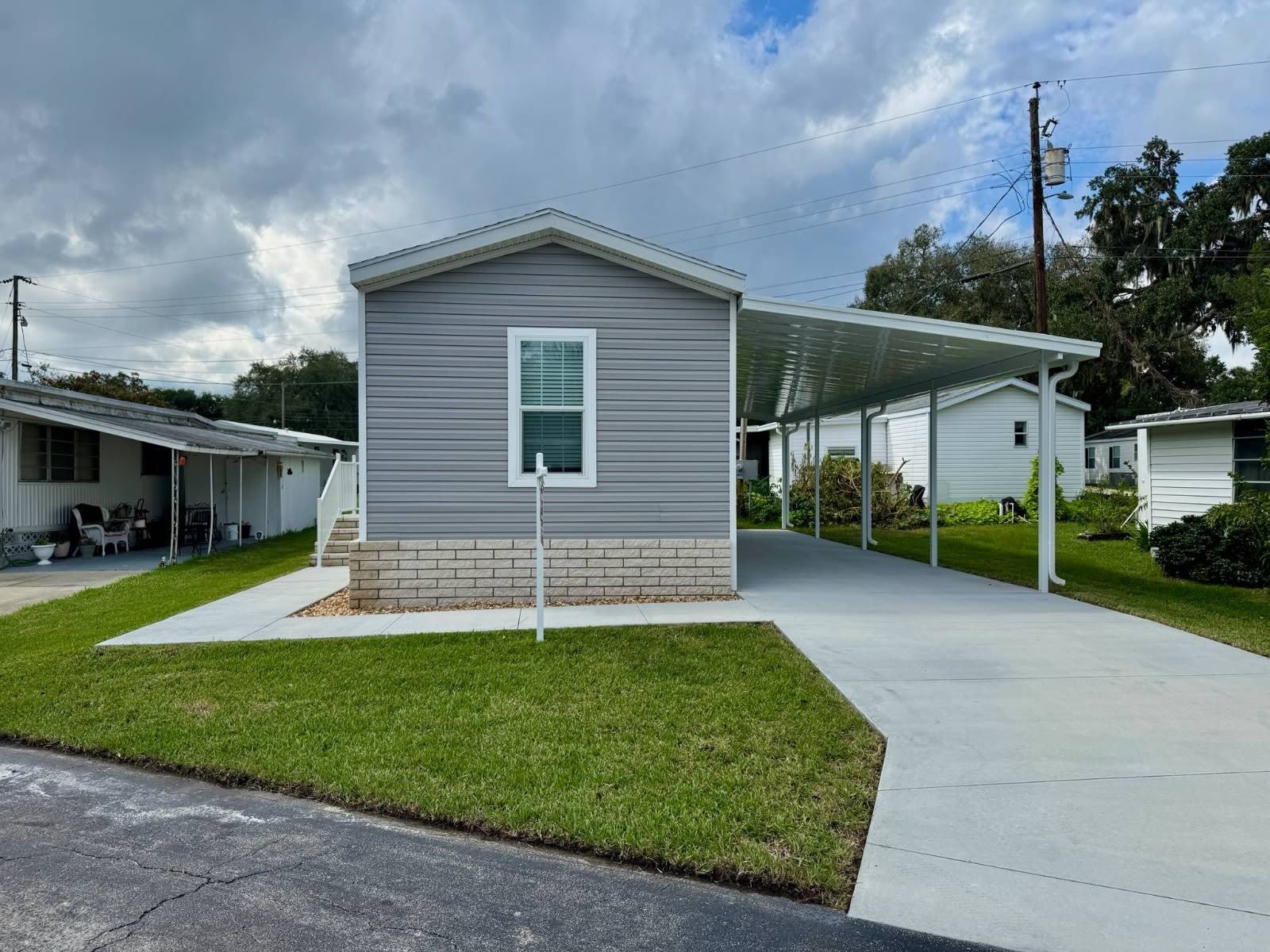 887 E Colonial Circle – photo 2