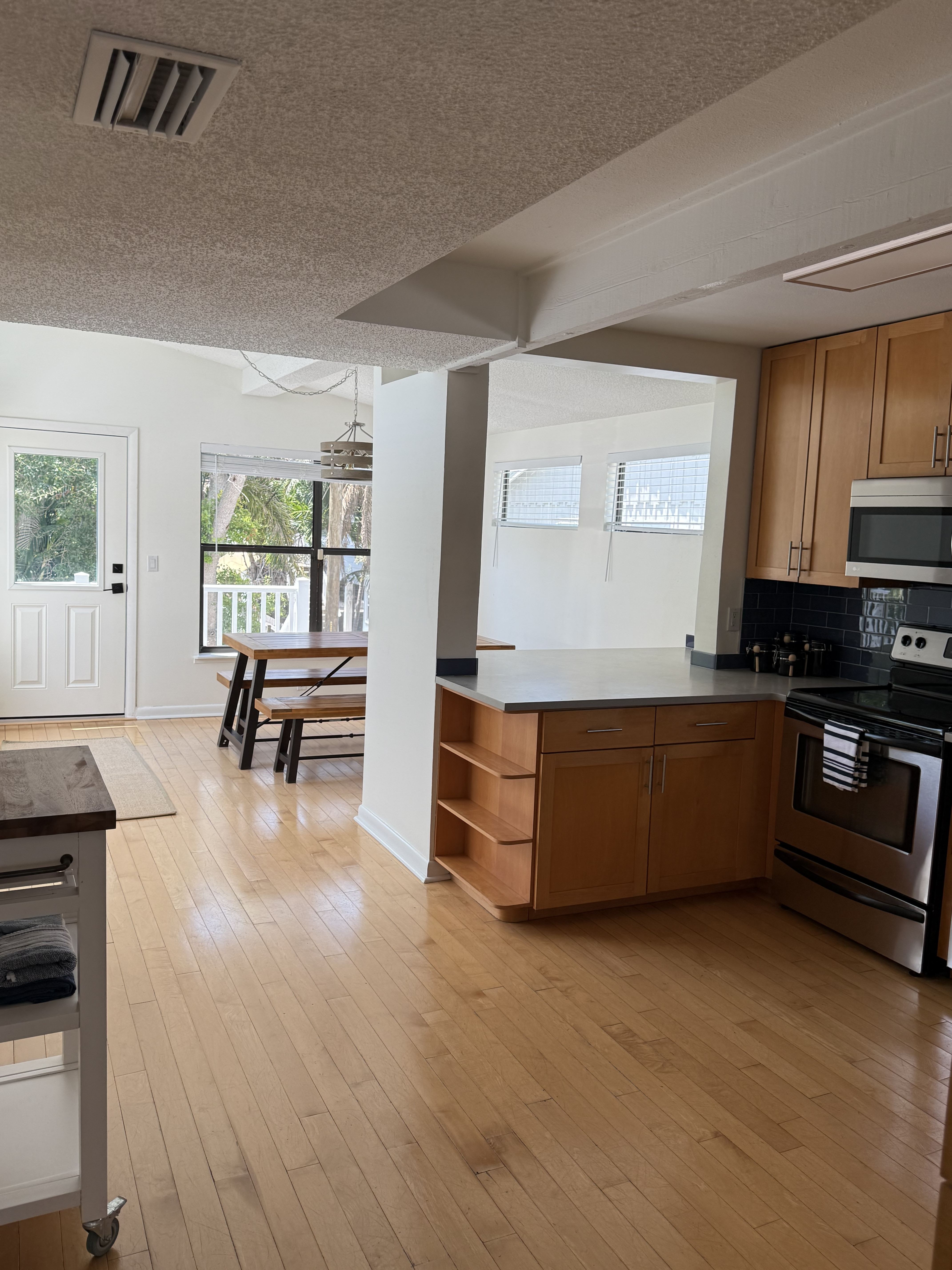 51 84th Avenue – photo 4