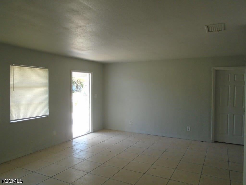 4941 Howard Street – photo 3