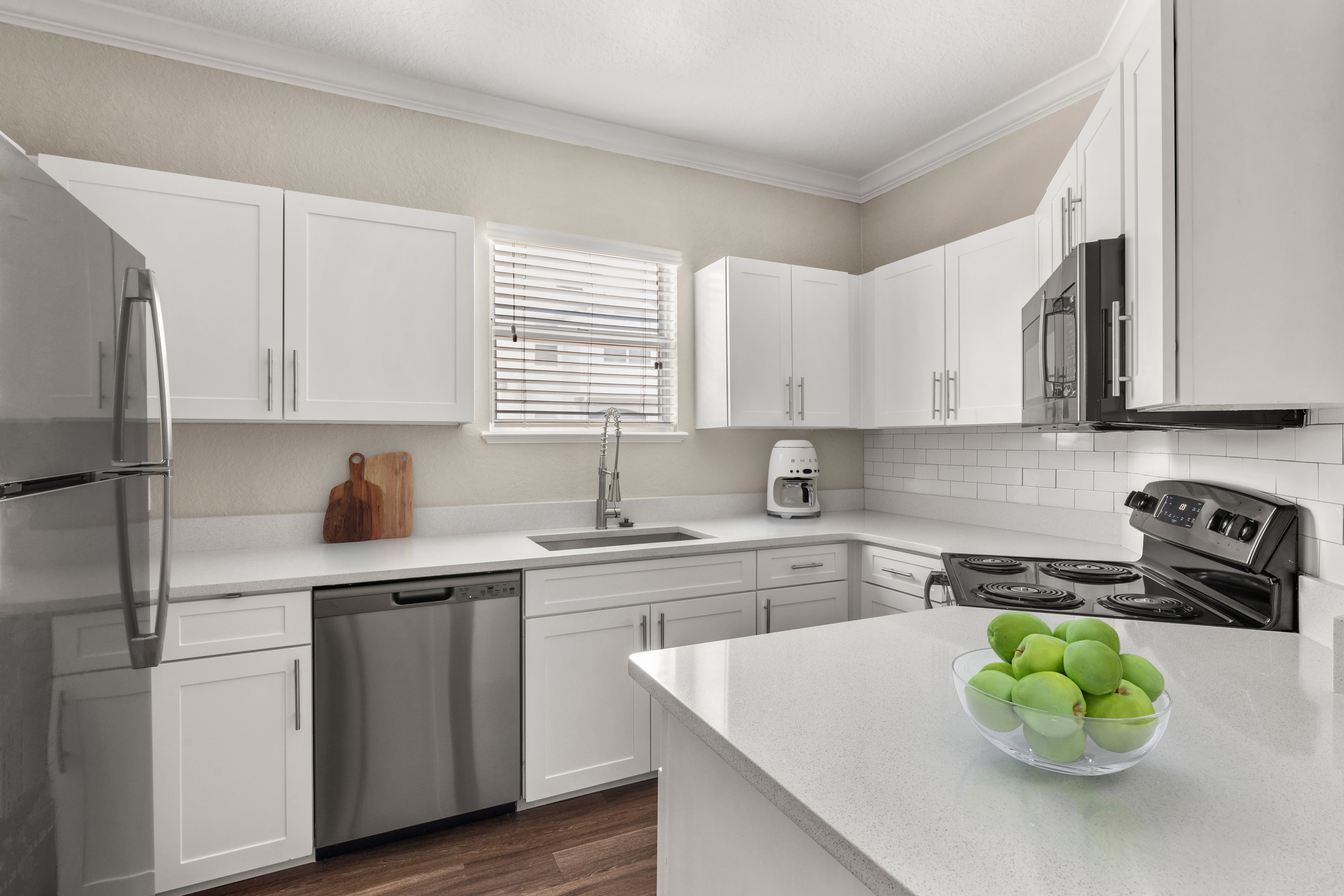 Amara at Metrowest – photo 2