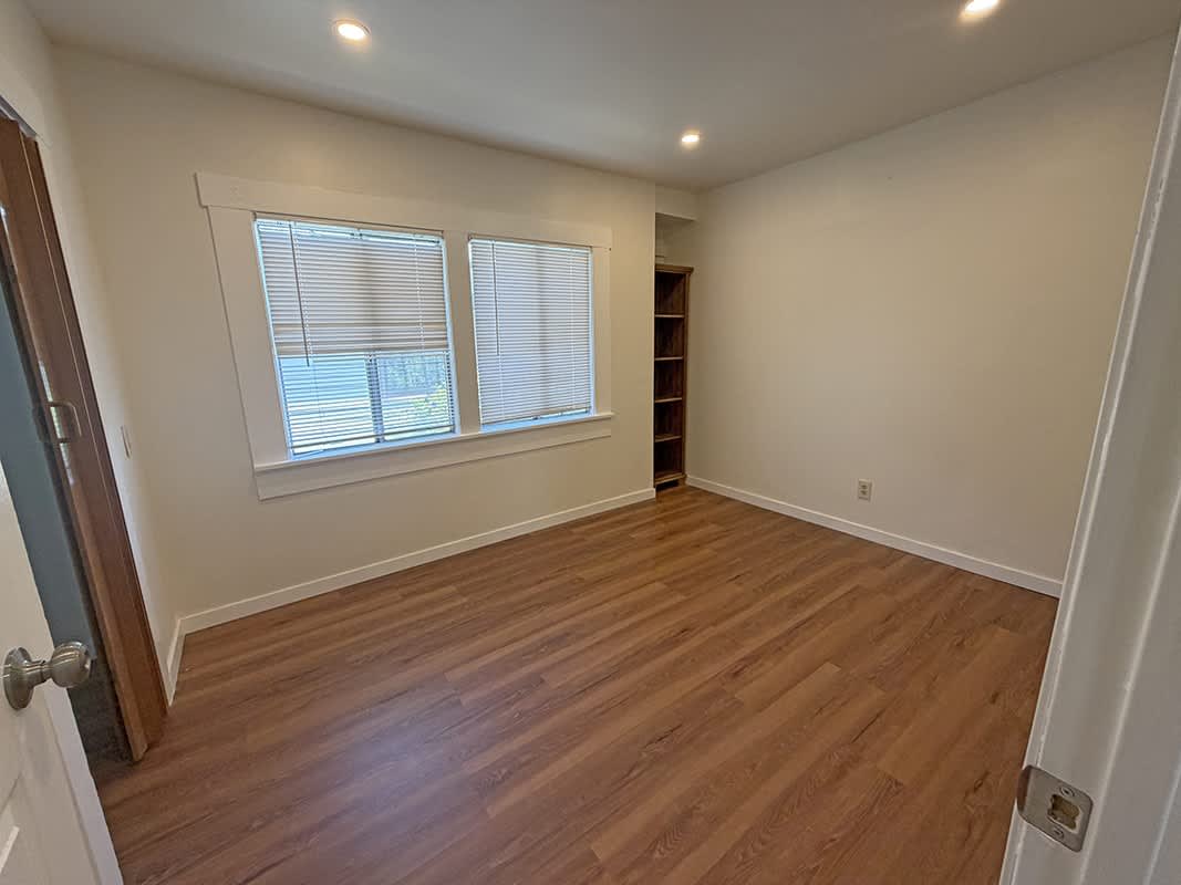2539 Grande Vista Avenue – photo 3