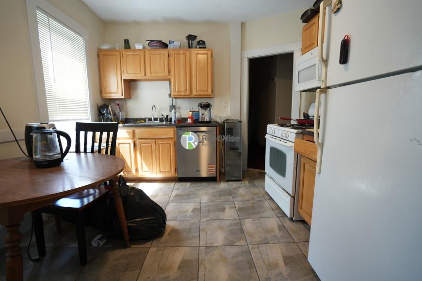 46 Tremont St. – photo 4