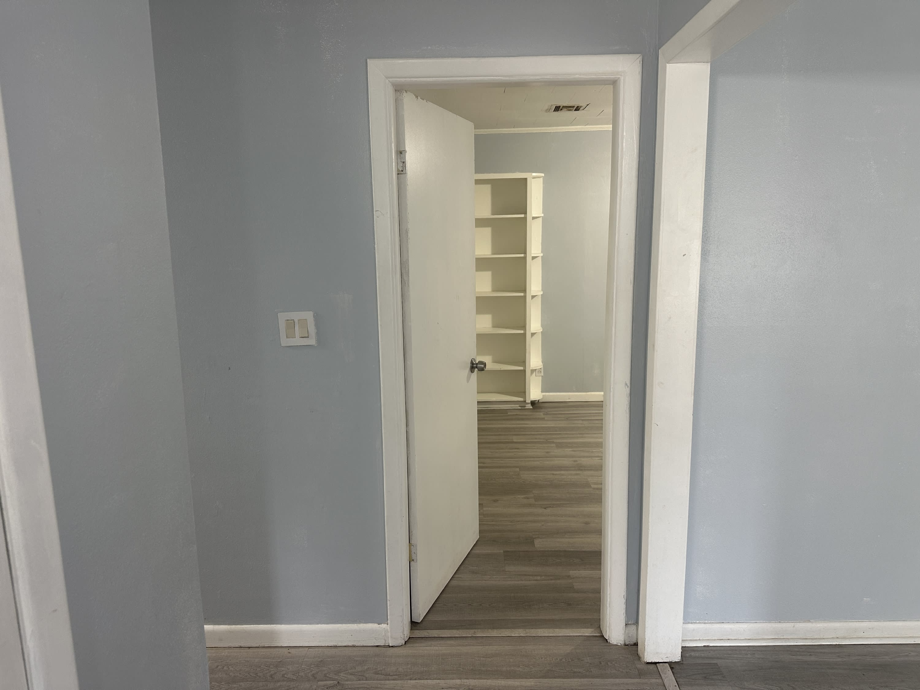 2833 Bellview Avenue – photo 3
