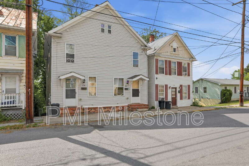 316 N High St – photo 3