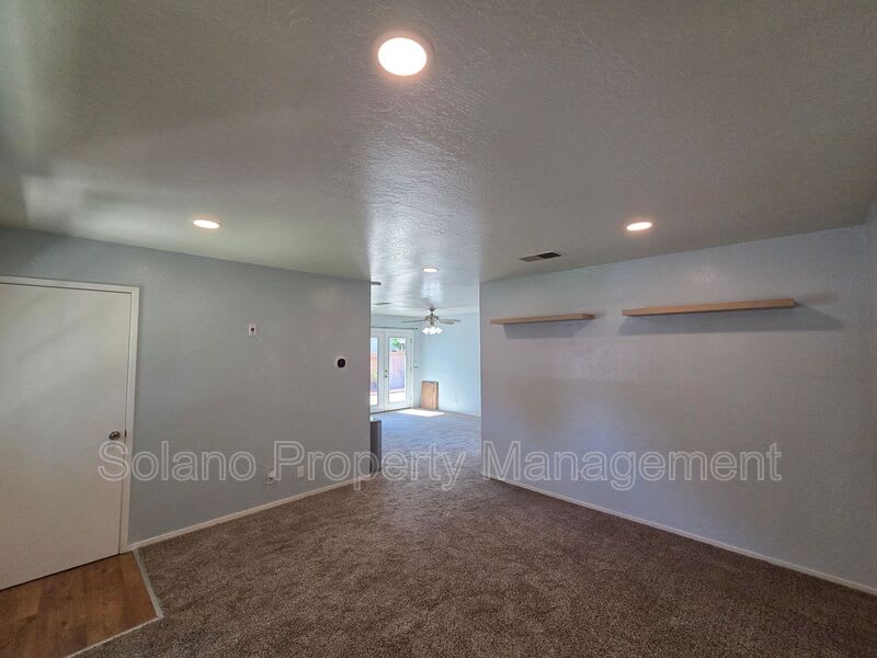 1955 Southwood Drive – photo 3