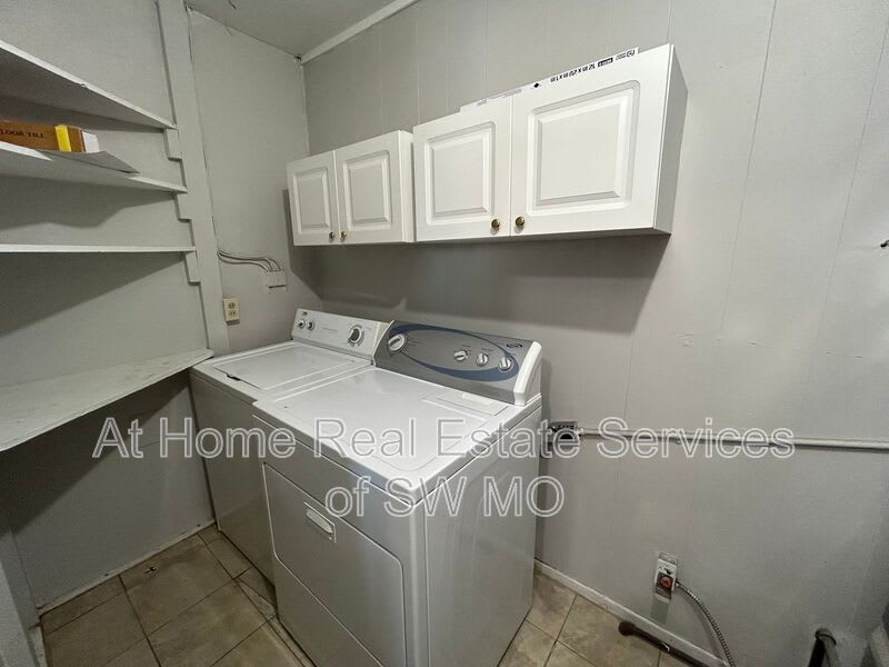 525 W Normal – photo 2