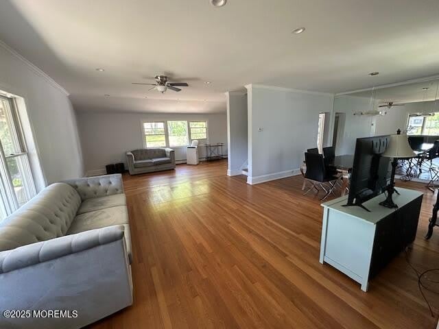 421 W Lincoln Avenue – photo 4