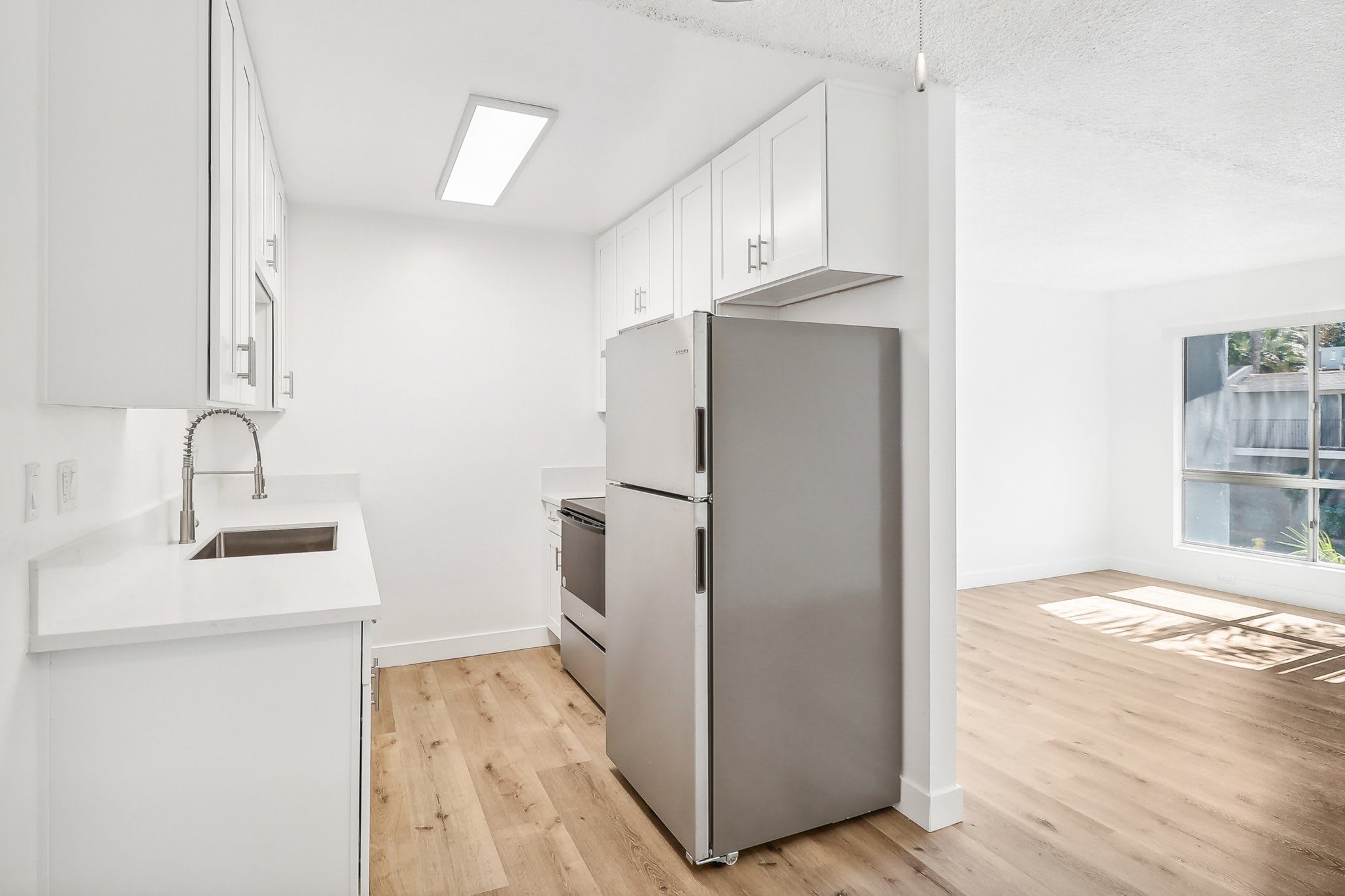 Terre At 1038 Peach – photo 2