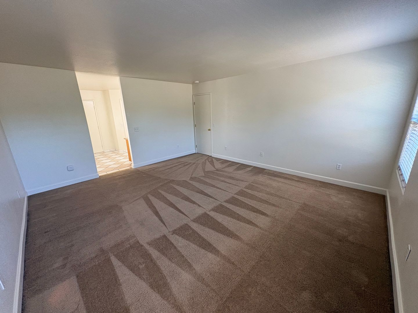 2 Story Home Near Shopping Center Rent Ready! – photo 3