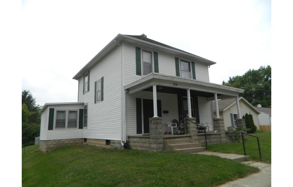 2 Story House 5 Bed 2Bath With Lots Of Room Washer Dryer Hookups Pet Friendly Large Yard – photo 2