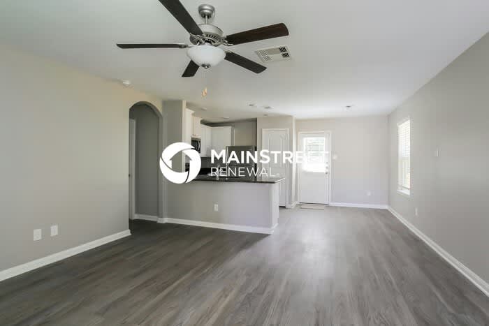 23075 Bellini Drive – photo 4