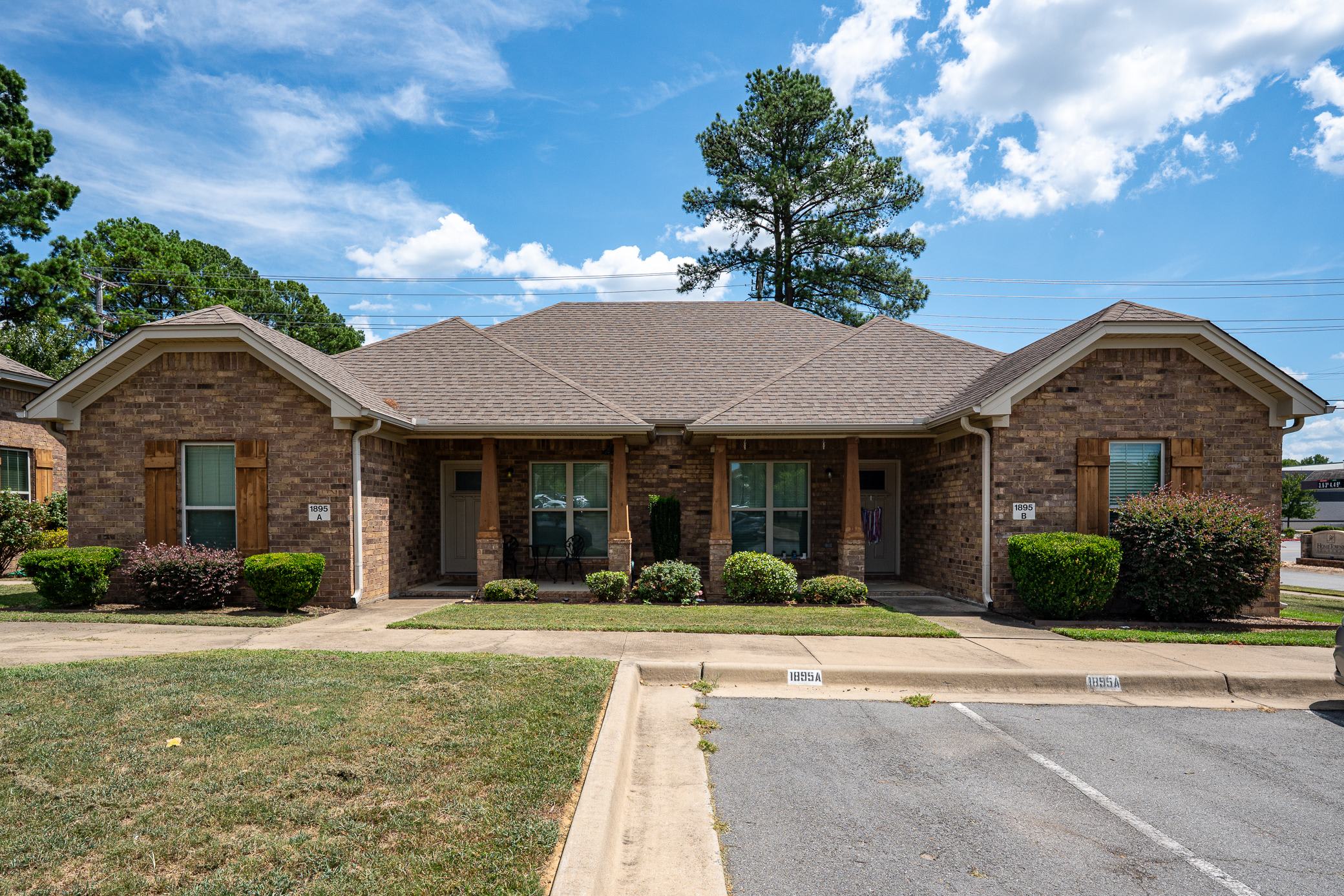 1855 Village Commons Dr – photo 2