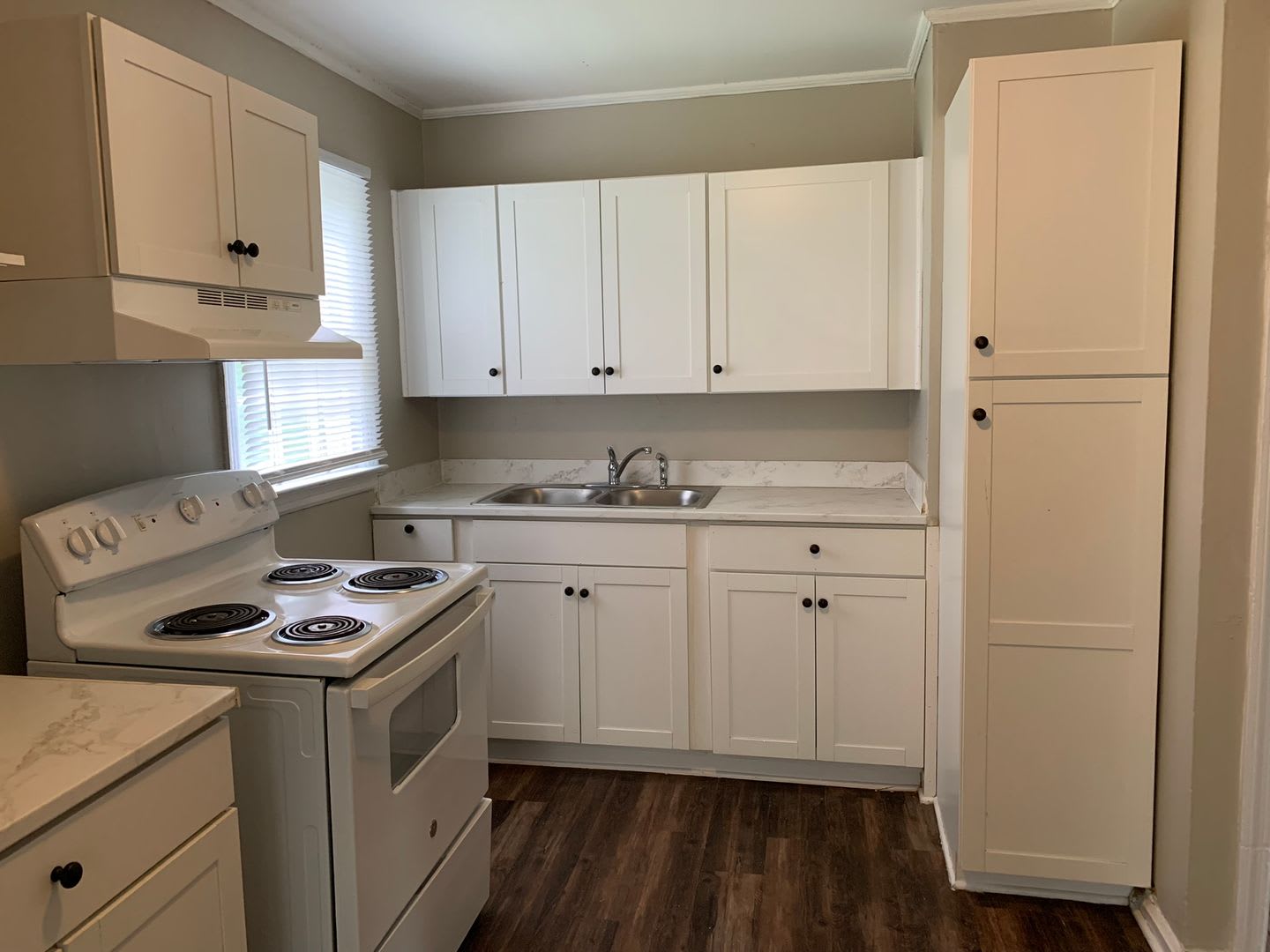 New Listing! Coming Soon! – photo 2