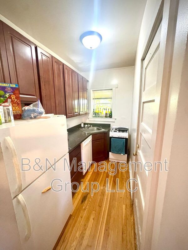 1057 W. Dakin – photo 3