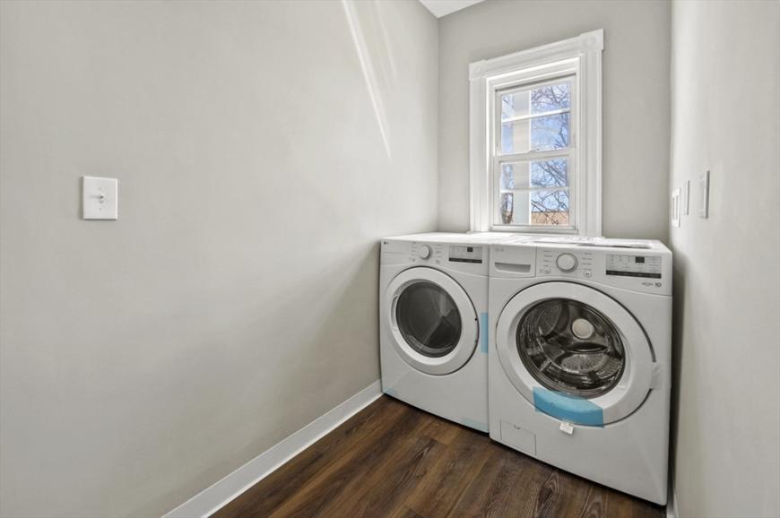18 Lyon St. – photo 5