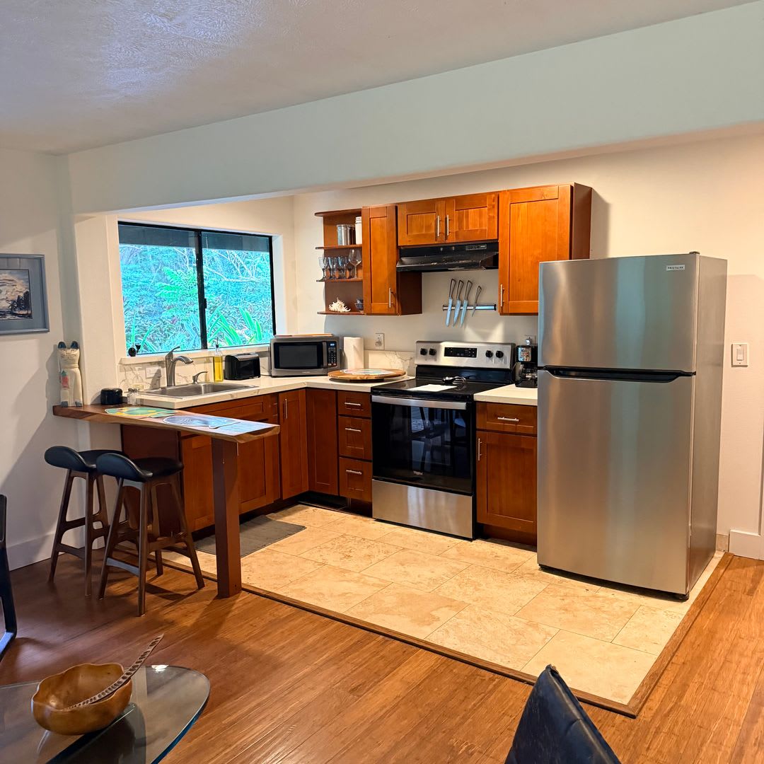 Furnished 2 Bedroom Ohana In Ha Iku Utilities Included – photo 3