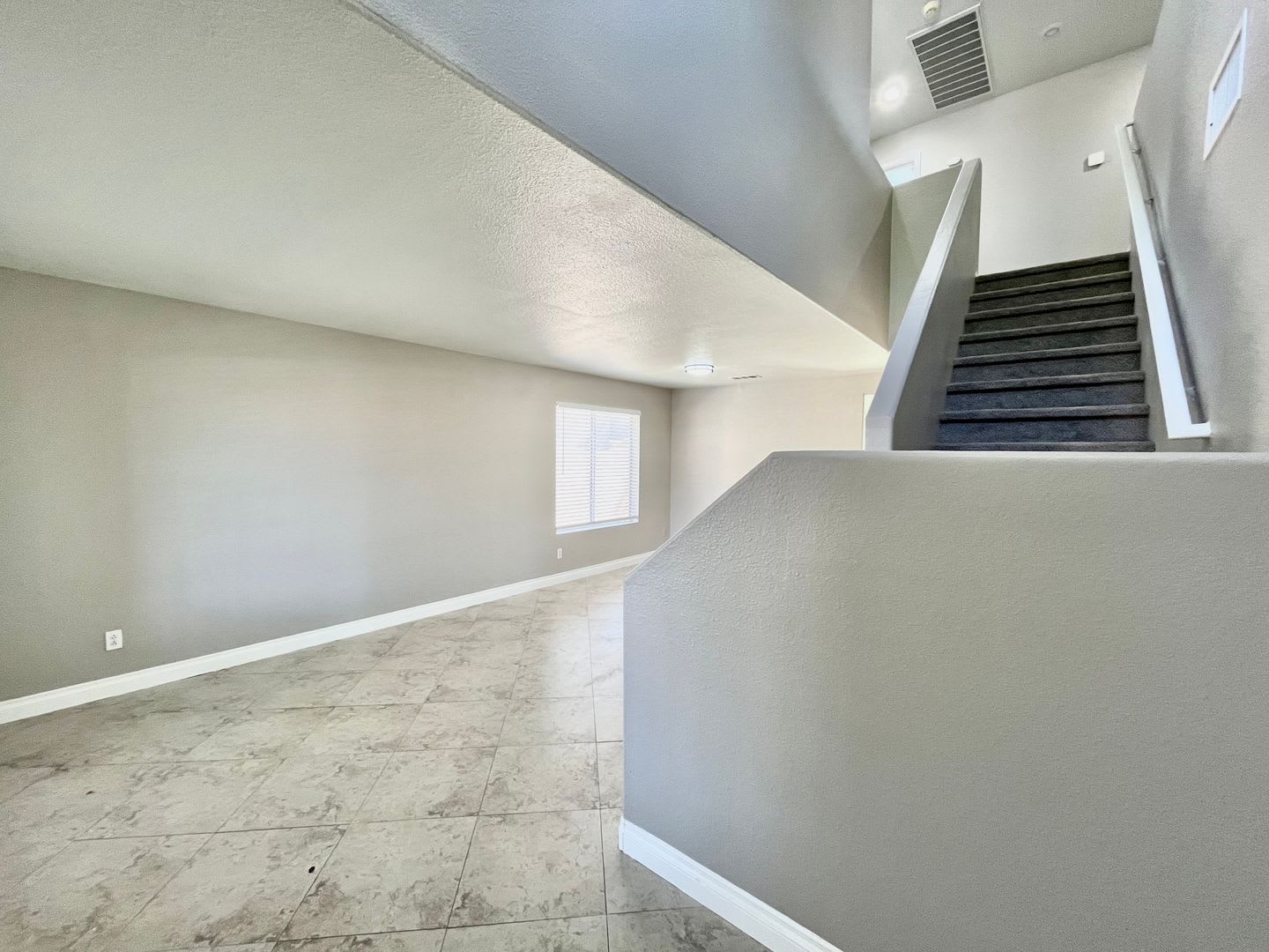 Move In Special September Rent Free Move In By 09 04 2026 Beautifully Updated 4 Bedroom Home With Pool – photo 3