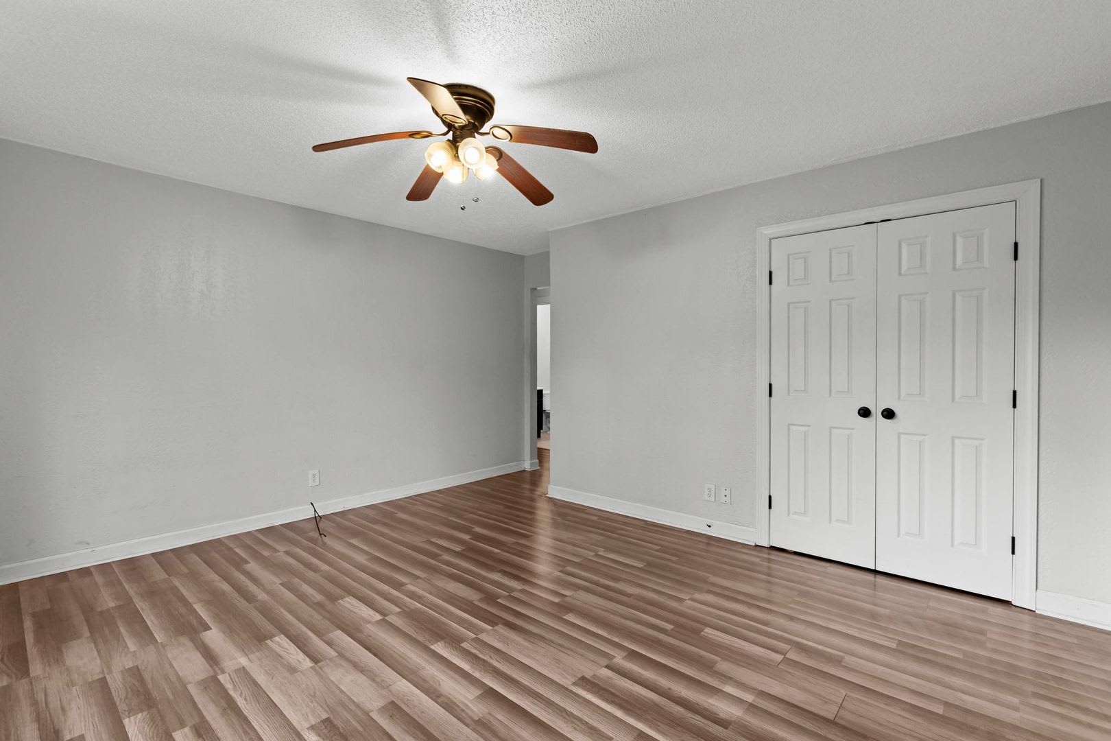 Great Price Apply Now – photo 5