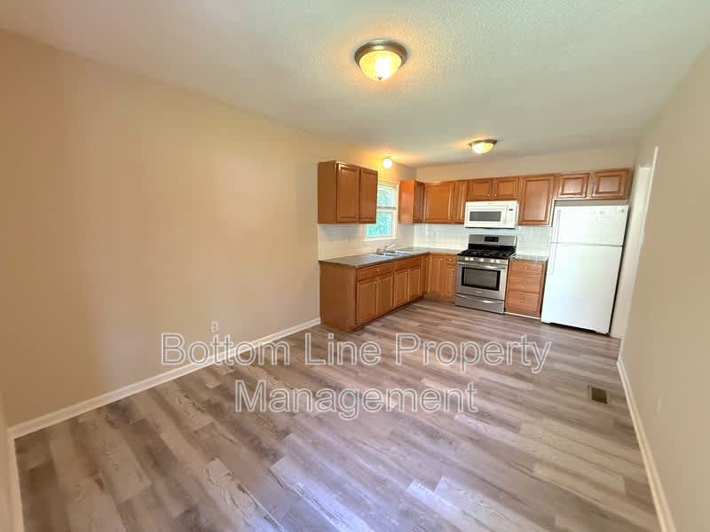612 Dundeen Dr – photo 3
