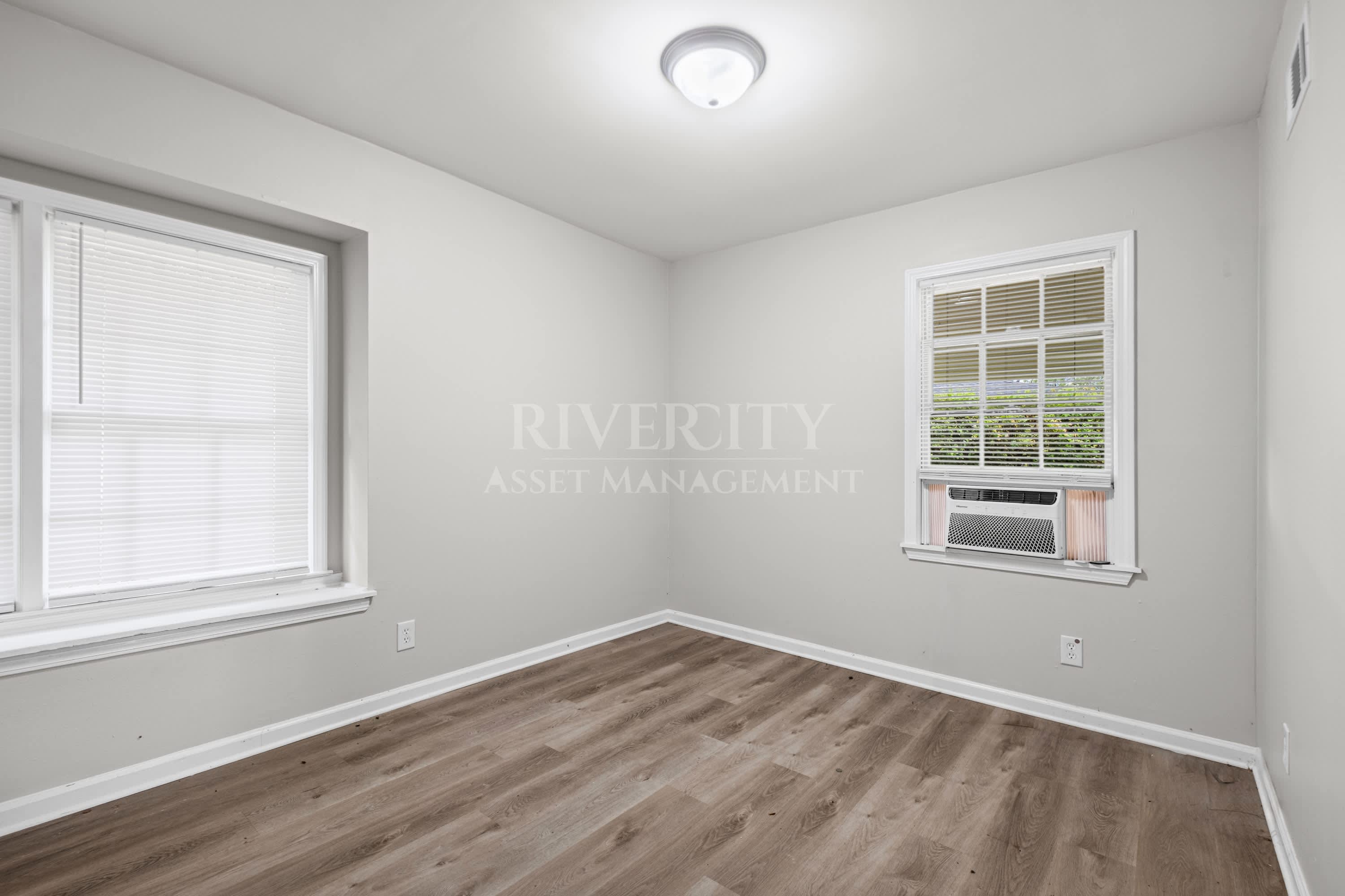 1381 Laudeen Drive – photo 5