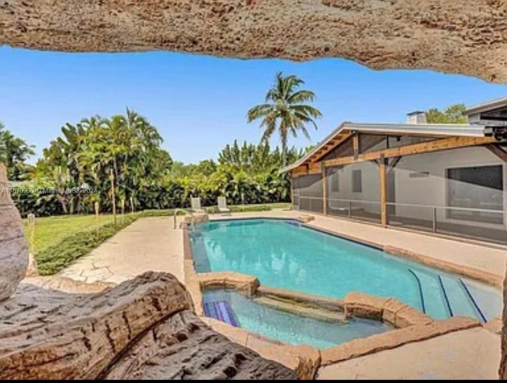 6431 Scott St Hollywood Fl – photo 4