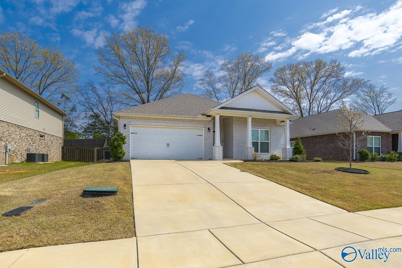 125 River Springs Court – photo 1