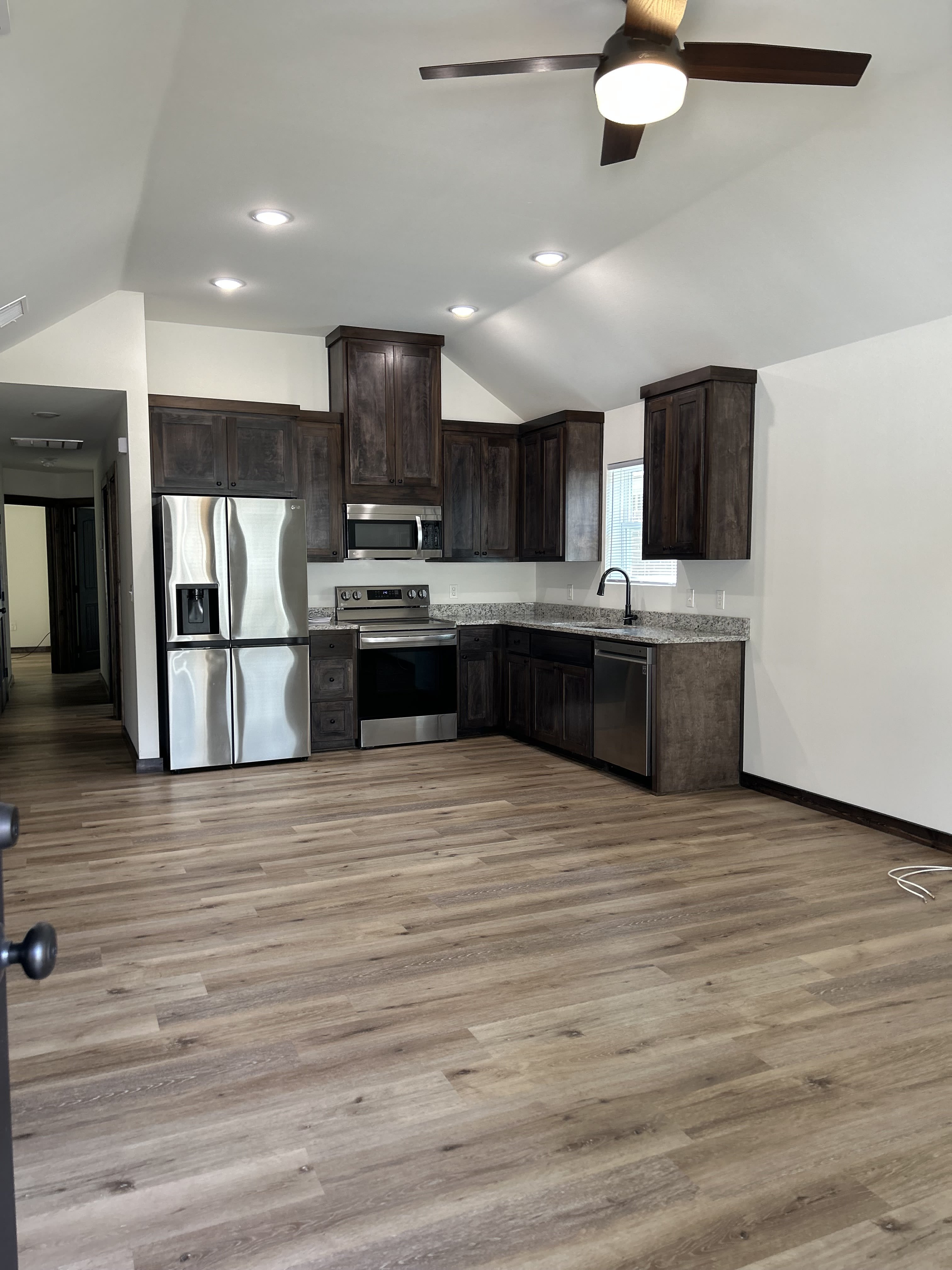 110 Sophia Dr – photo 2