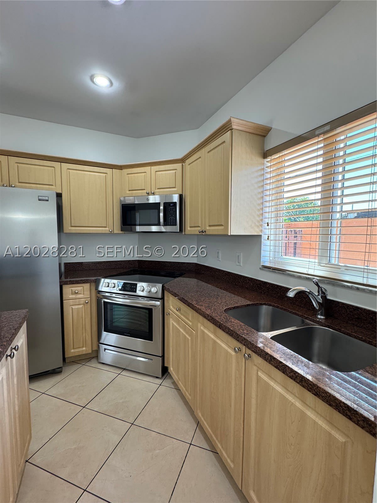 6004 SW 8th St – photo 3