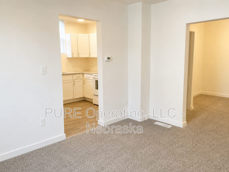 4245 Burdette St – photo 5