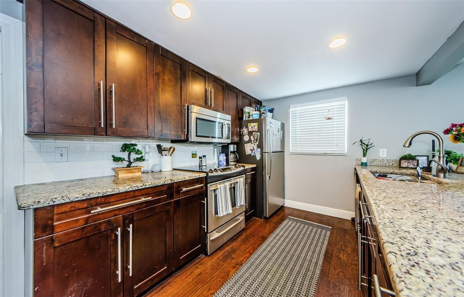 5915 OTIS Drive – photo 4