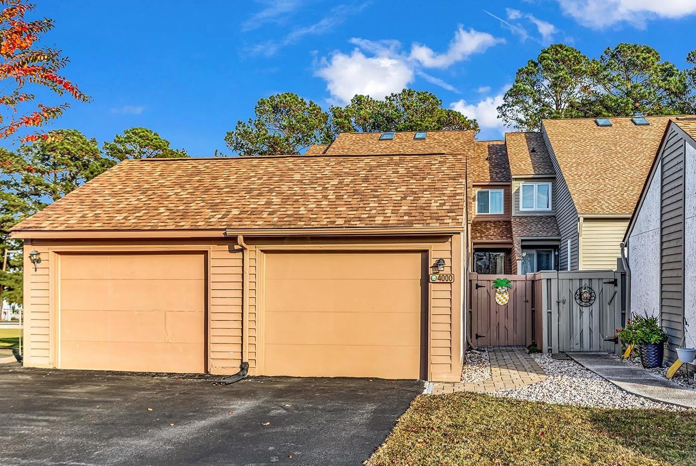 4000 Fairway Lakes Dr. – photo 2