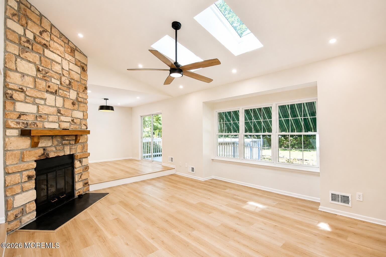 99 Oak Lane – photo 3