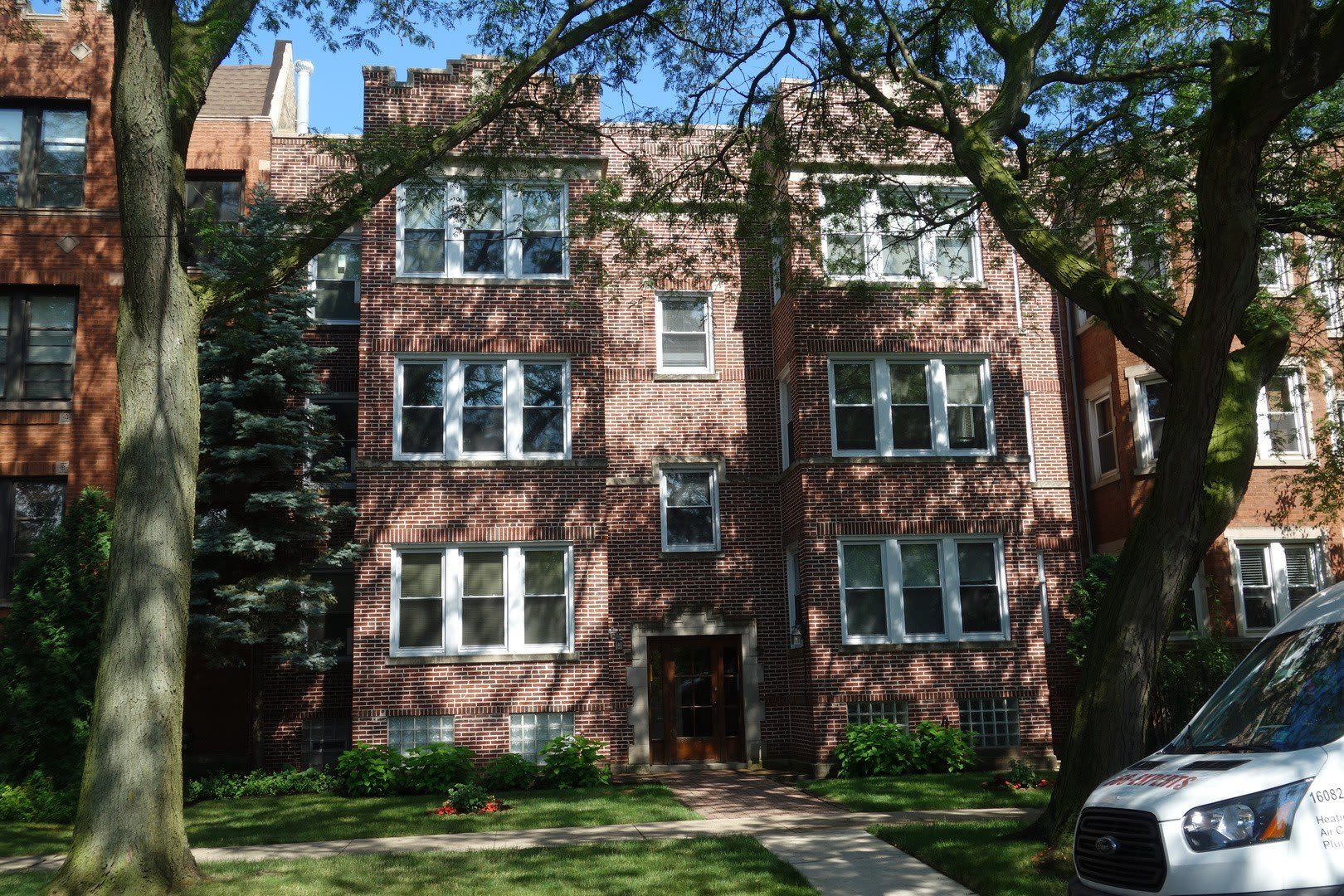 6631 N Glenwood Avenue – photo 1