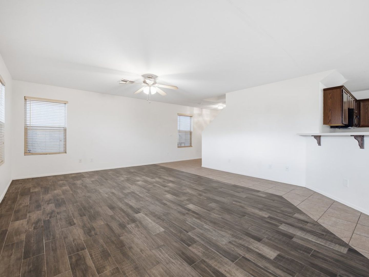 Spacious Two Story Home With Modern Features Large Backyard – photo 5