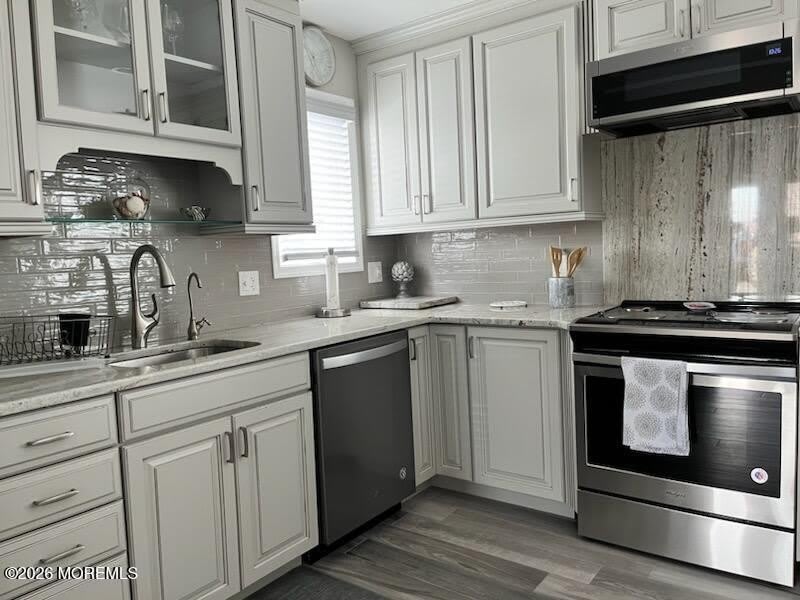 1704 Grand Central Avenue – photo 3