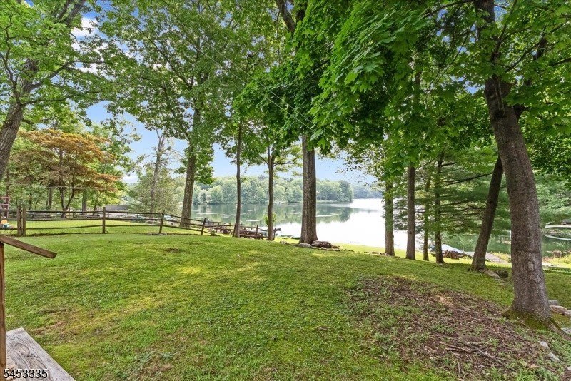 101 W Shore Dr – photo 2