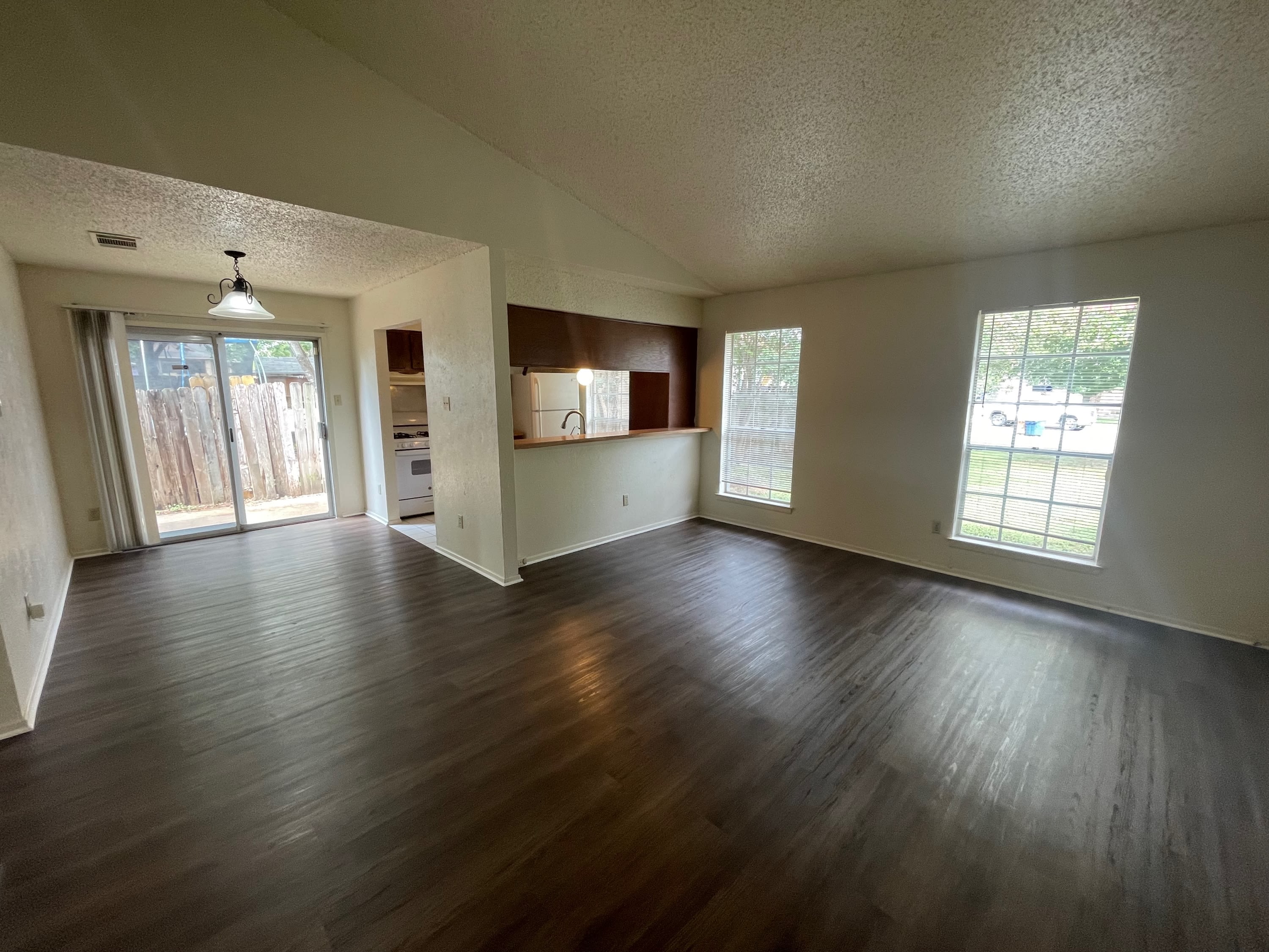 7603 Woodstone Cove – photo 3