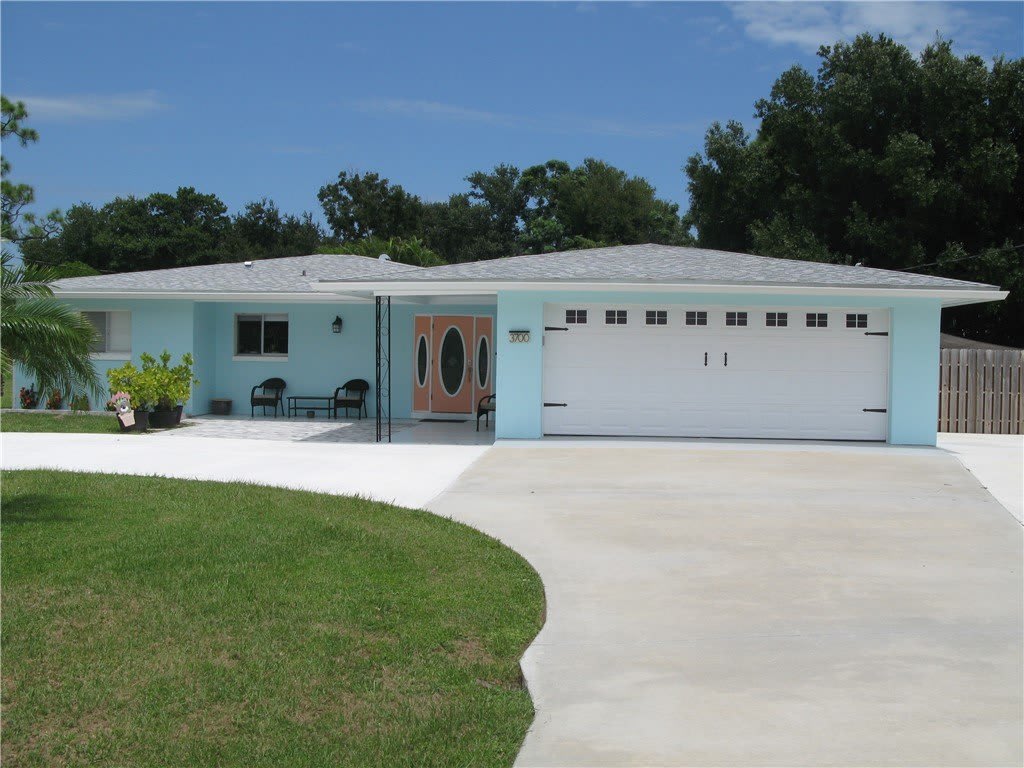3700 Bay Street – photo 1