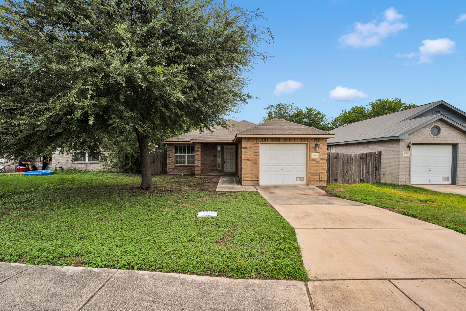 Comfortable Northwest San Antonio Home Available for ASAP Move In! – photo 1