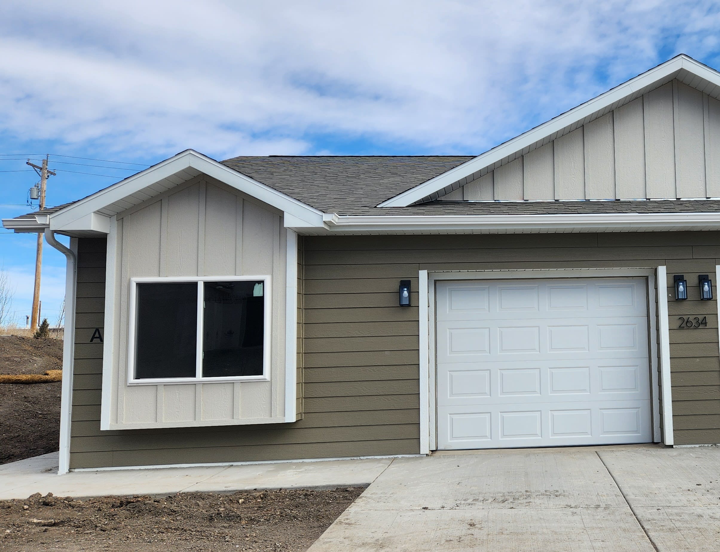 2634 Hennessy Dr – photo 1