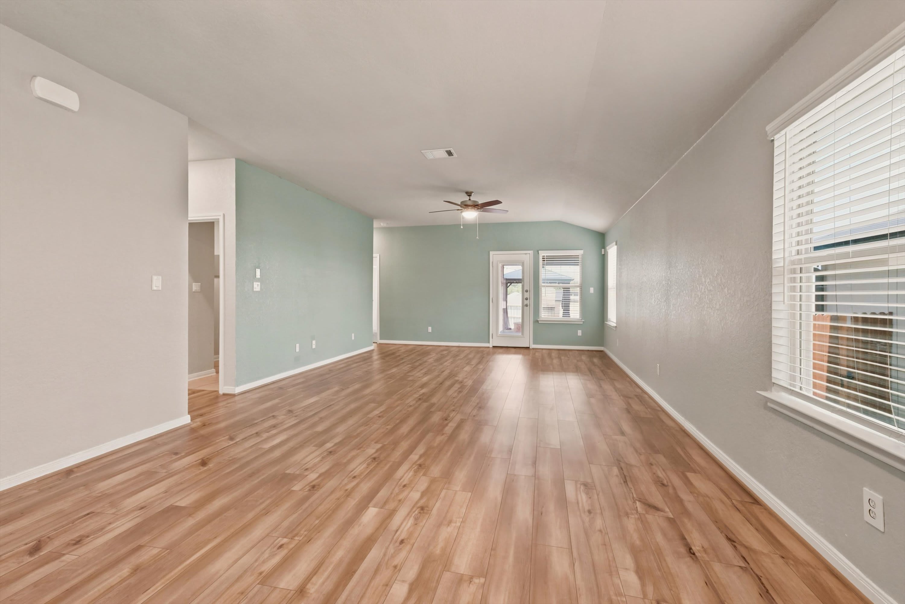 307 Goodfella Avenue – photo 5