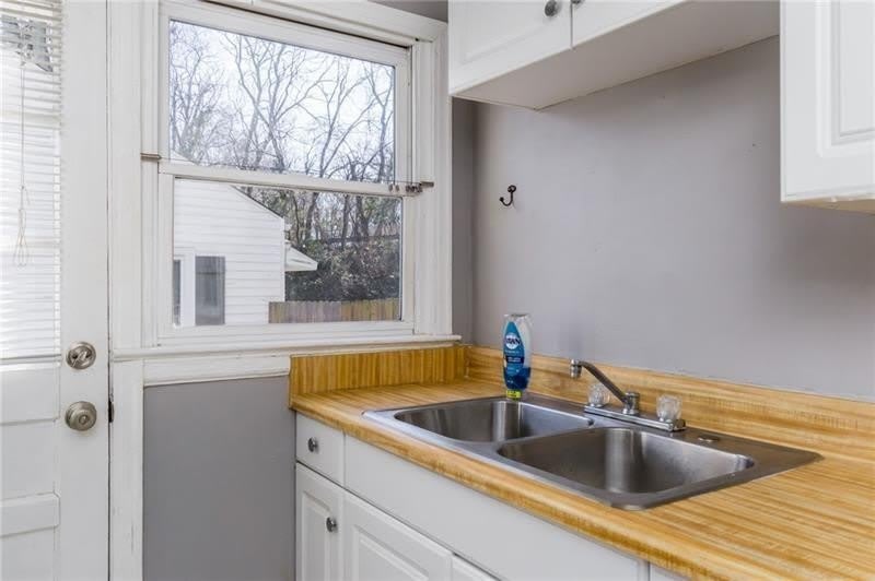 312 Phillips Drive SE – photo 3